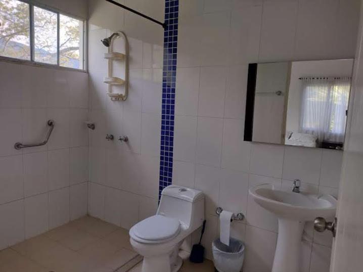 Hotel Campestre El Salitre Villeta Luaran gambar