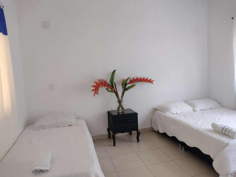 Hotel Campestre El Salitre Villeta Luaran gambar